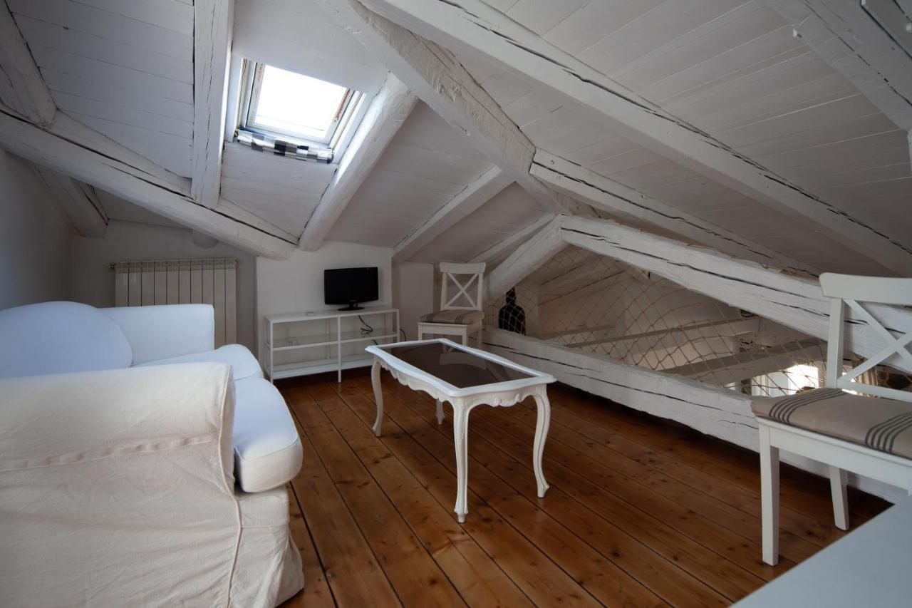 Serravallo'S Apartments Big Trieszt Kültér fotó